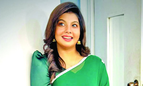 ‘বাংলাদেশ বেতার’-এর সরাসরি গানের অনুষ্ঠান উপস্থাপনায় লাবণ্য