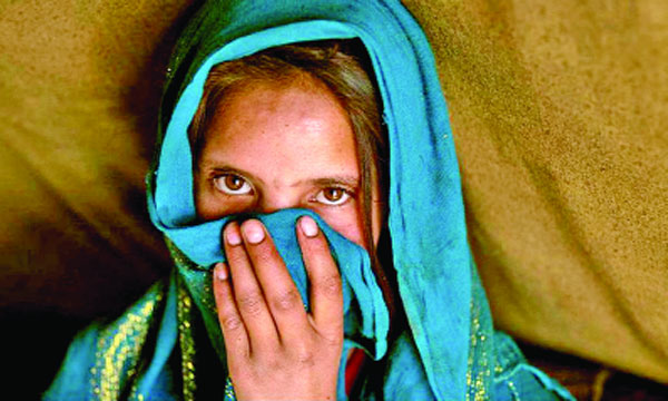 আফগান নারীদের পোশাক বিধি নিয়ে উদ্বেগ