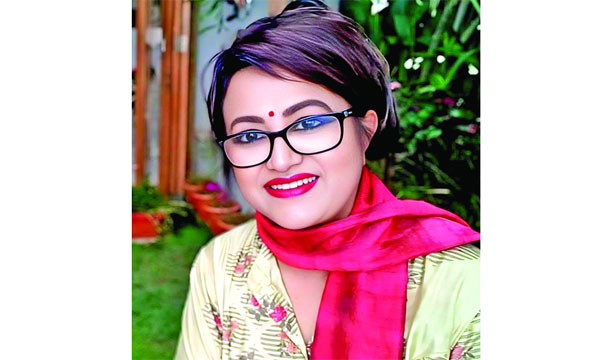 বর্ণাঢ্য প্রাপ্তির পর কানাডা যাচ্ছেন ববিতা