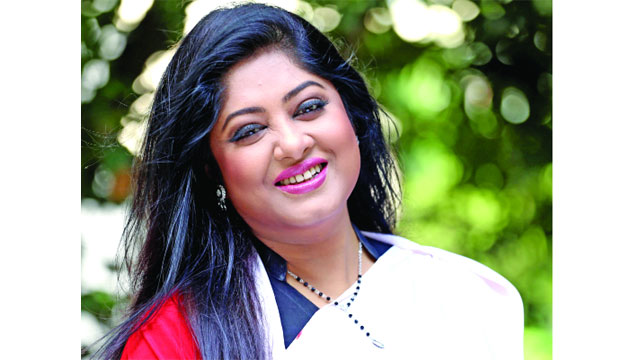 প্রবাসেই কাটল মৌসুমীর জন্মদিন