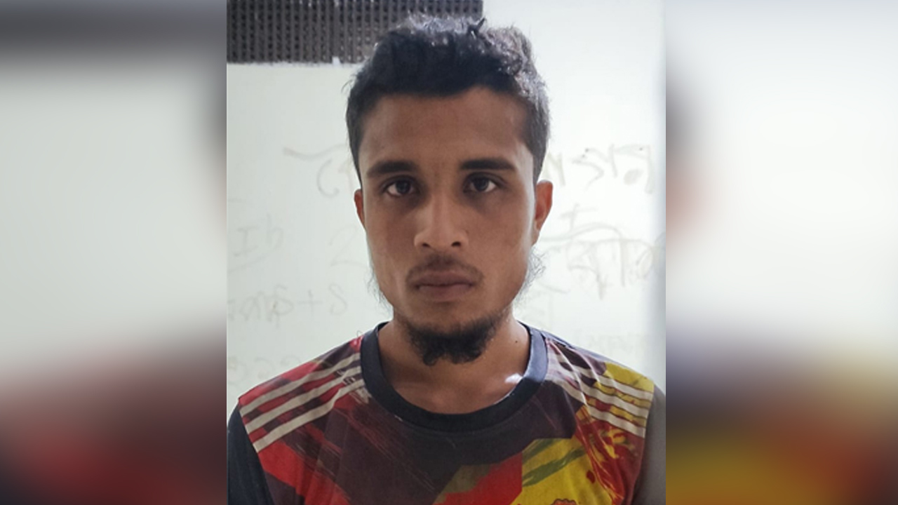 বিপ্লব হোসেনকে গ্রেফতার করেছে পুলিশ