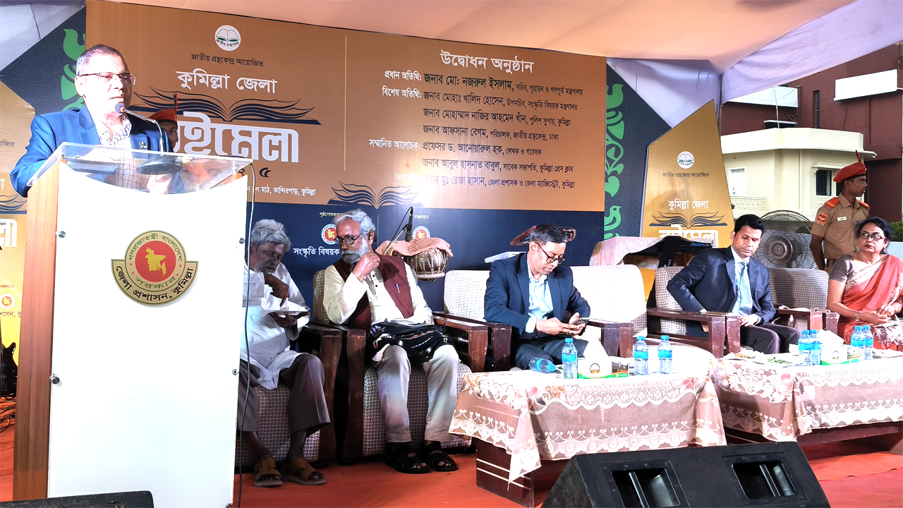 বক্তব্য রাখেন গণপূর্ত মন্ত্রণালয়ের সচিব মো: নজরুল ইসলাম