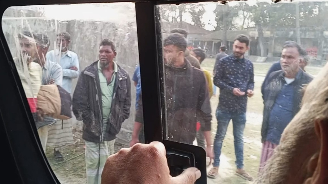 প্রার্থীর ছেলেকে মারপিট