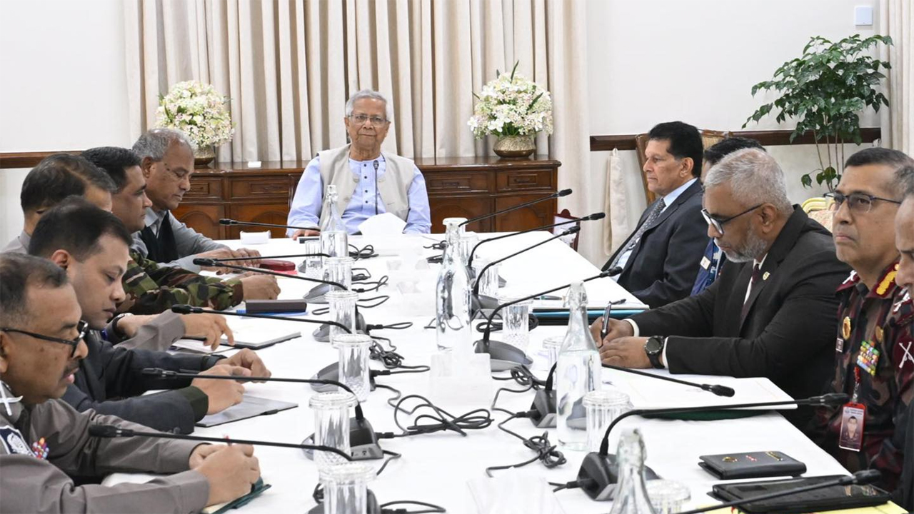 দেশের সার্বিক আইনশৃঙ্খলা পরিস্থিতি পর্যালোচনায় অনুষ্ঠিত বৈঠক