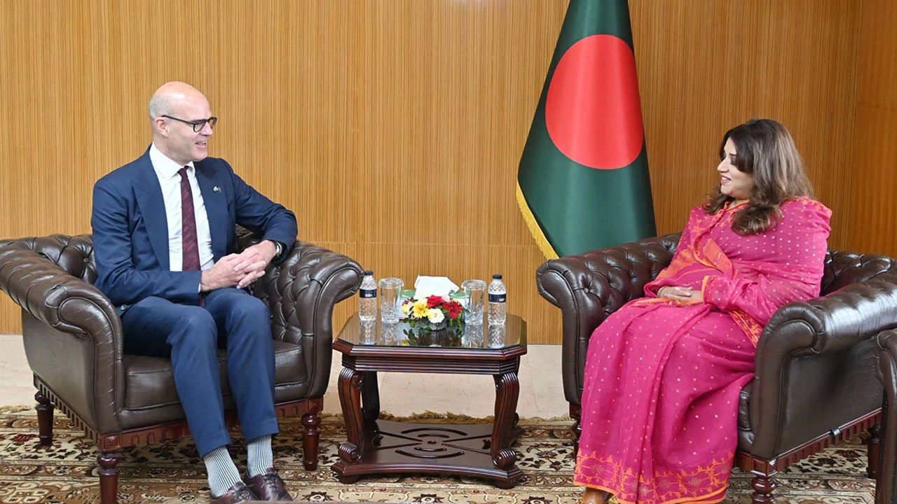 ড্যানিয়েল উলভেন ও শামা ওবায়েদ ইসলাম
