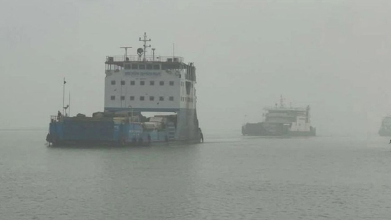 স্বাভাবিক হয়েছে ফেরি ও লঞ্চ চলাচল