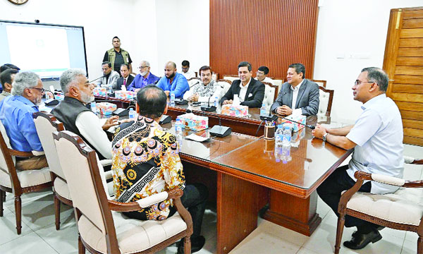 প্রধানমন্ত্রী তারেক রহমানের সাথে বৈঠক করেন রিহ্যাব নেতারা  : পিএমও