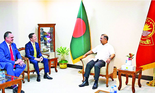 প্রধানমন্ত্রী তারেক রহমানের সাথে গতকাল তেজগাঁওয়ে তার কার্যালয়ে যুক্তরাষ্ট্রের দক্ষিণ ও মধ্য এশিয়া বিষয়ক বিশেষ দূত সার্জিও গোরের নেতৃত্বে প্রতিনিধিদল সাক্ষাৎ করেন : পিআইডি