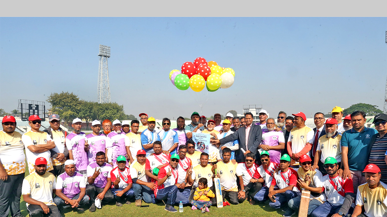 টুর্নামেন্টে শহিদ আব্দুল মান্নান একাদশ চ্যাম্পিয়ান