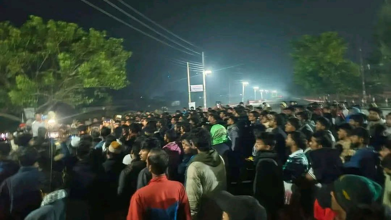 গোবিপ্রবিতে শিক্ষার্থীদের বিক্ষোভ