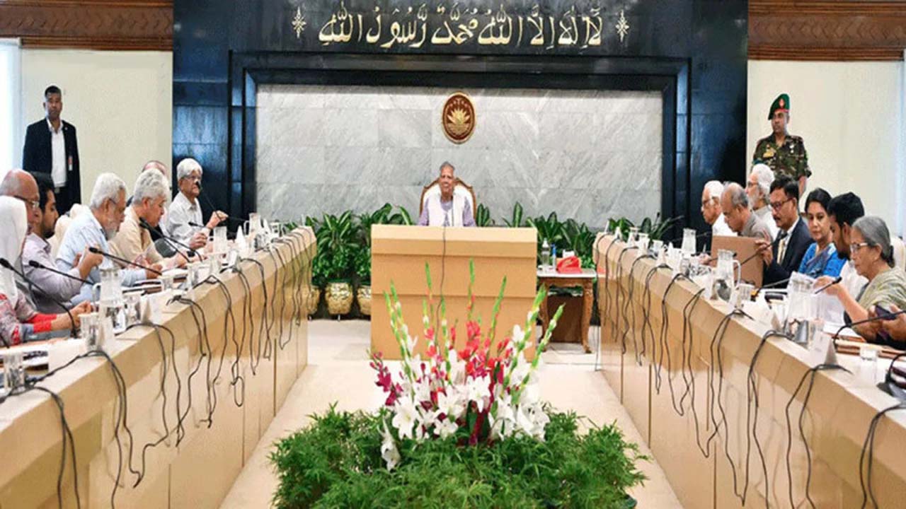 অন্তর্বর্তী সরকারের নিয়মিত সাপ্তাহিক বৈঠক