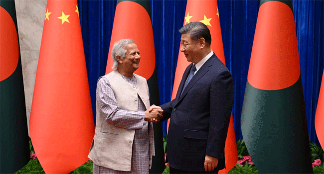 চীনা প্রেসিডেন্টের সাথে প্রধান উপদেষ্টা