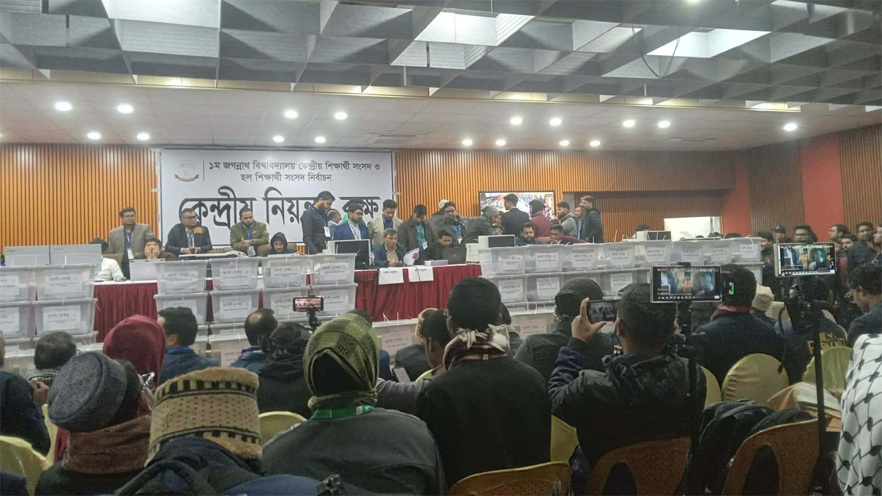 ভিপি পদে এগিয়ে ছাত্রদল, জিএস-এজিএসে শিবির