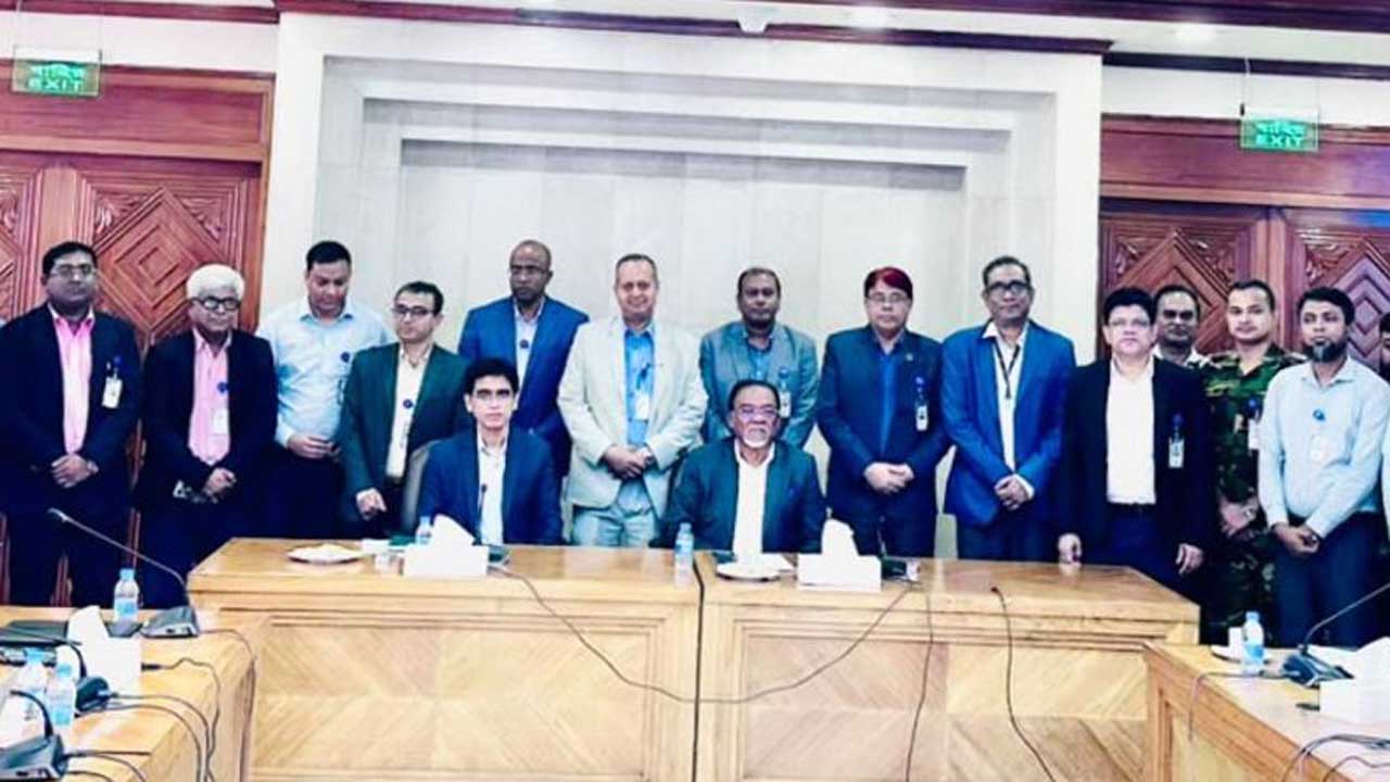 প্রশিক্ষণের সমাপনী ও সনদপত্র প্রদান অনুষ্ঠানে জনপ্রশাসন উপদেষ্টা মো: ইসমাইল জবিউল্লাহ