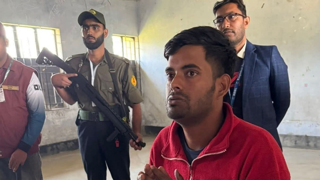 দণ্ডপ্রাপ্ত যুবক