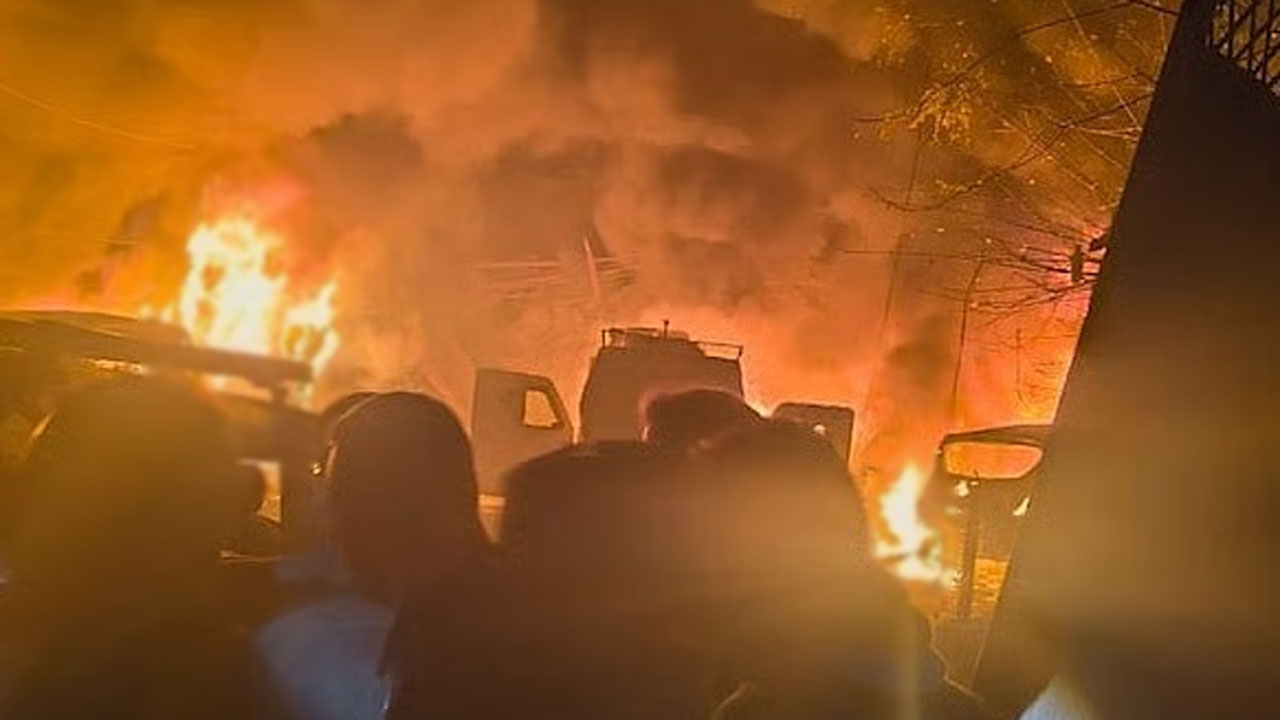 ভারতের কাশ্মিরে থানায় বিস্ফোরণ