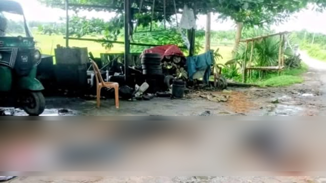 খাগড়াছড়িতে গুলিবিদ্ধ হয়ে তিনজন নিহত হয়েছেন