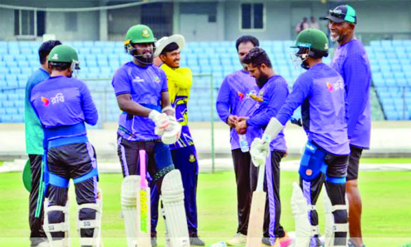 অস্ট্রেলিয়ায় ব্যাটিং প্র্যাকটিস সেশনে বাংলাদেশ দলের কোচসহ ব্যাটাররা : বিসিবি