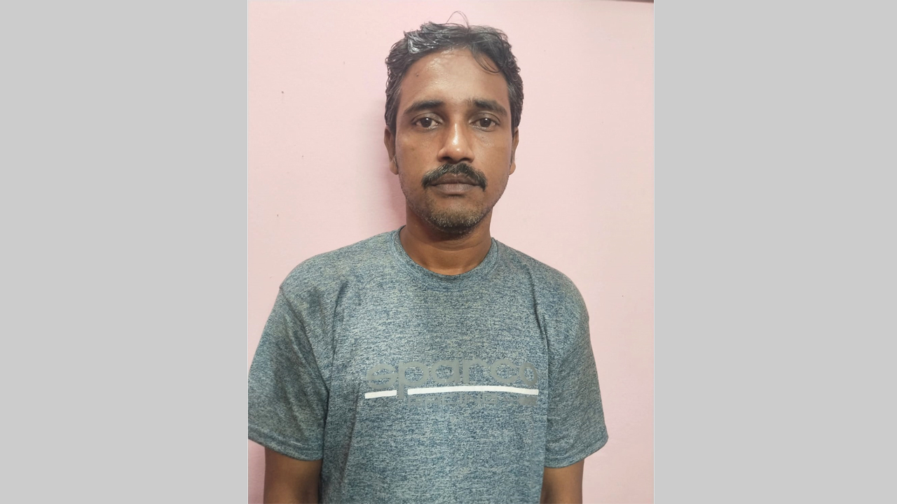 গ্রেফতার খোরশেদ আলম