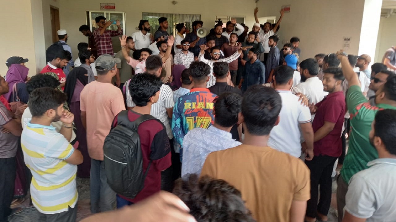 কুষ্টিয়া সিভিল সার্জন অফিসের নিয়োগ কার্যক্রম সাময়িক স্থগিত