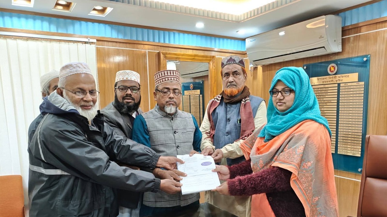 কুষ্টিয়া-৪ আসনে জামায়াত প্রার্থী আফজাল হোসেনের মনোনয়নপত্র উত্তোলন