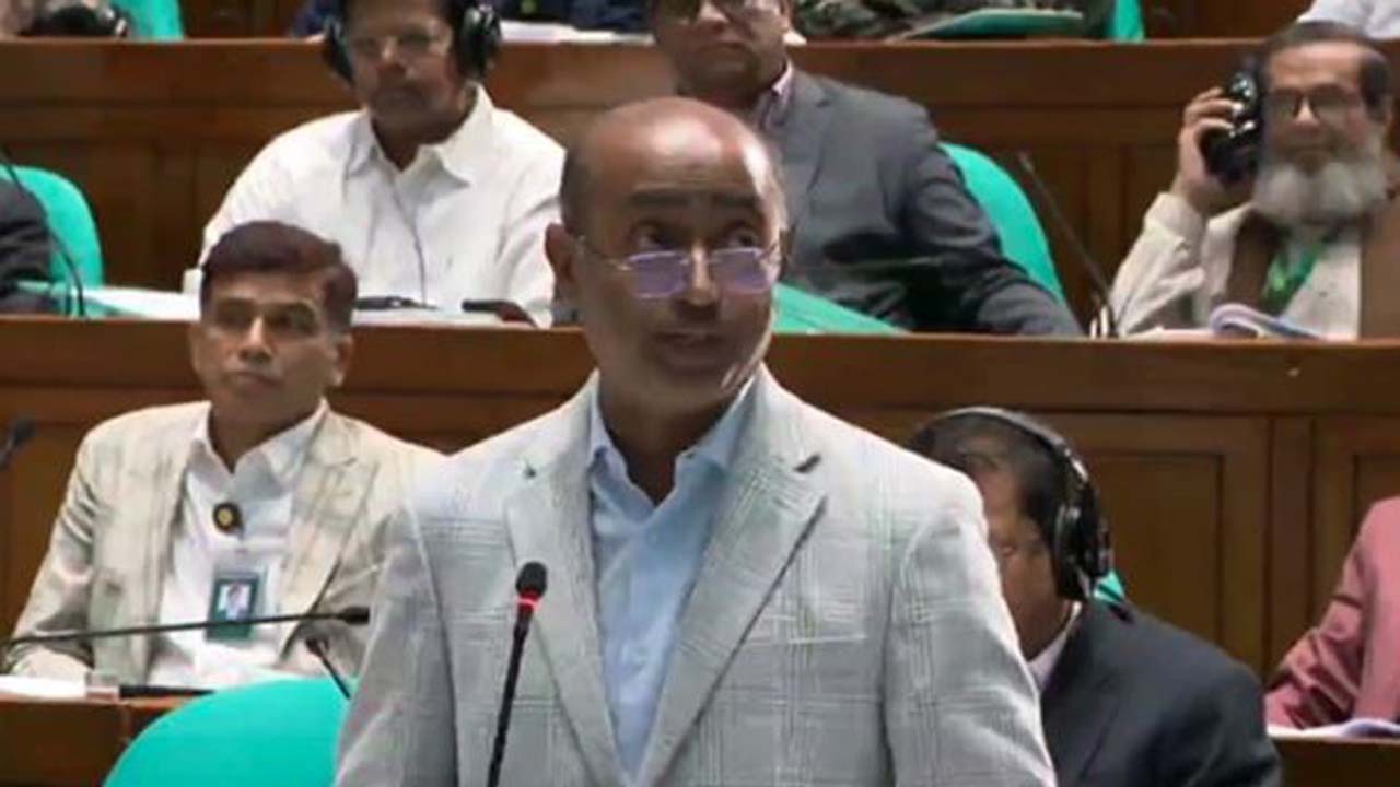আইনমন্ত্রী মো: আসাদুজ্জামান