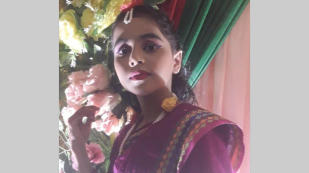 নিহত স্কুলছাত্রী মাহি
