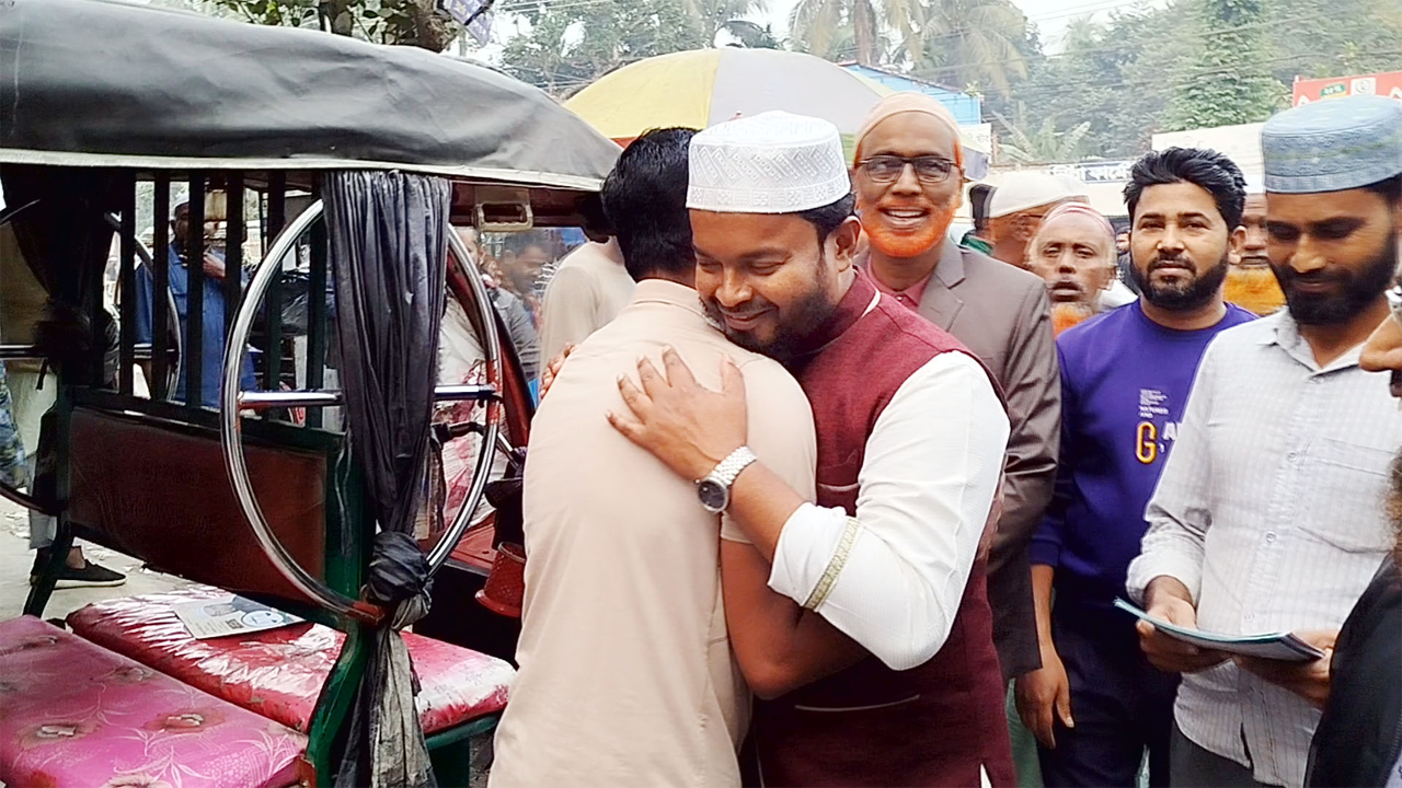 জামায়াত প্রার্থী বাচ্চুর গণসংযোগ