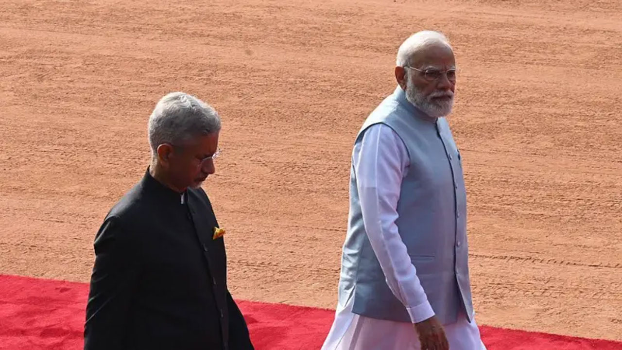 ভারতীয প্রধানমন্ত্রী নরেন্দ্র মোদি ও তার পররাষ্ট্রমন্ত্রী এস জয়শঙ্কর