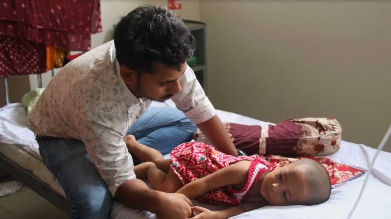 স্বাস্থ্যসেবা কেন্দ্রগুলোতে ক্রমান্বয়ে হামের উপসর্গ নিয়ে আসা রোগীর সংখ্যা বাড়ছে