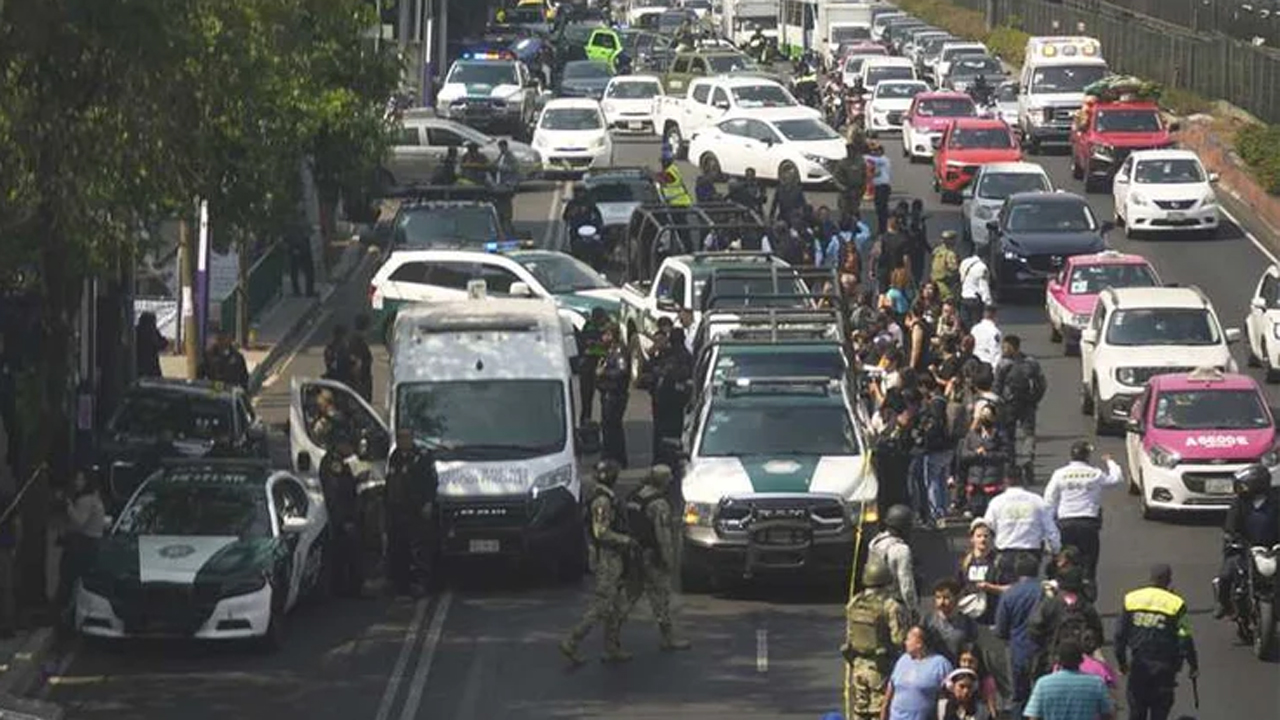 মেক্সিকোতে ফুটবল মাঠে সশস্ত্র হামলায় জড়িতদের ধরতে অভিযান