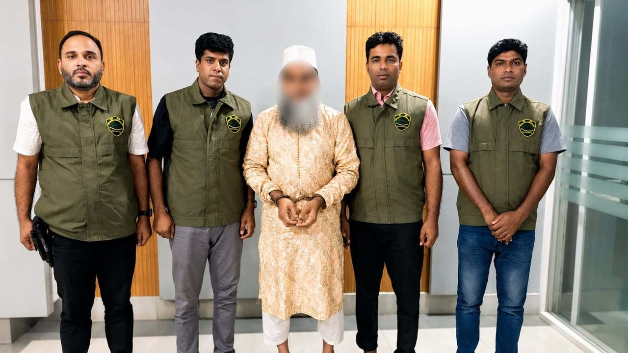 জেল পলাতক ও একাধিক প্রতারণা মামলার আসামি অহিদুল আলম ভূঁইয়া ওরফে সাজিদকে গ্রেফতার করেছে সিটিটিসি