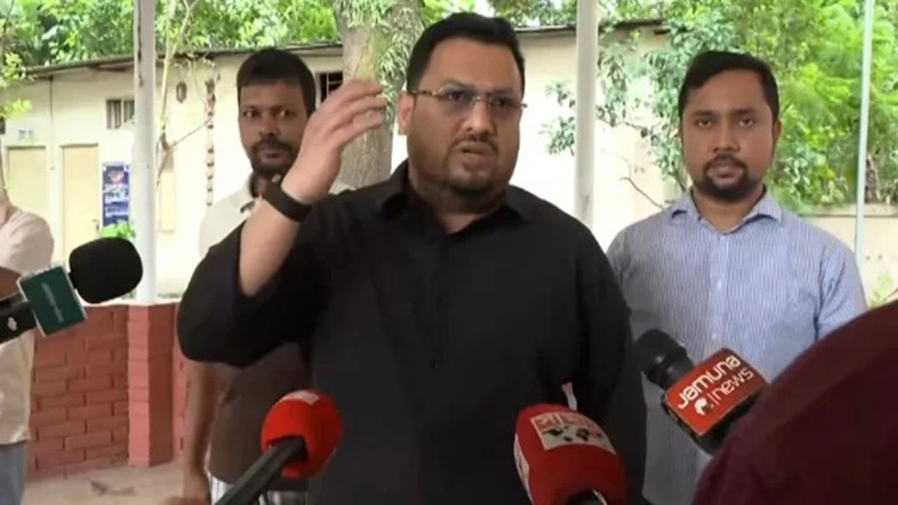 পরিদর্শনে ভূমি ও পার্বত্য চট্টগ্রাম বিষয়ক প্রতিমন্ত্রী ব্যারিস্টার মীর হেলাল