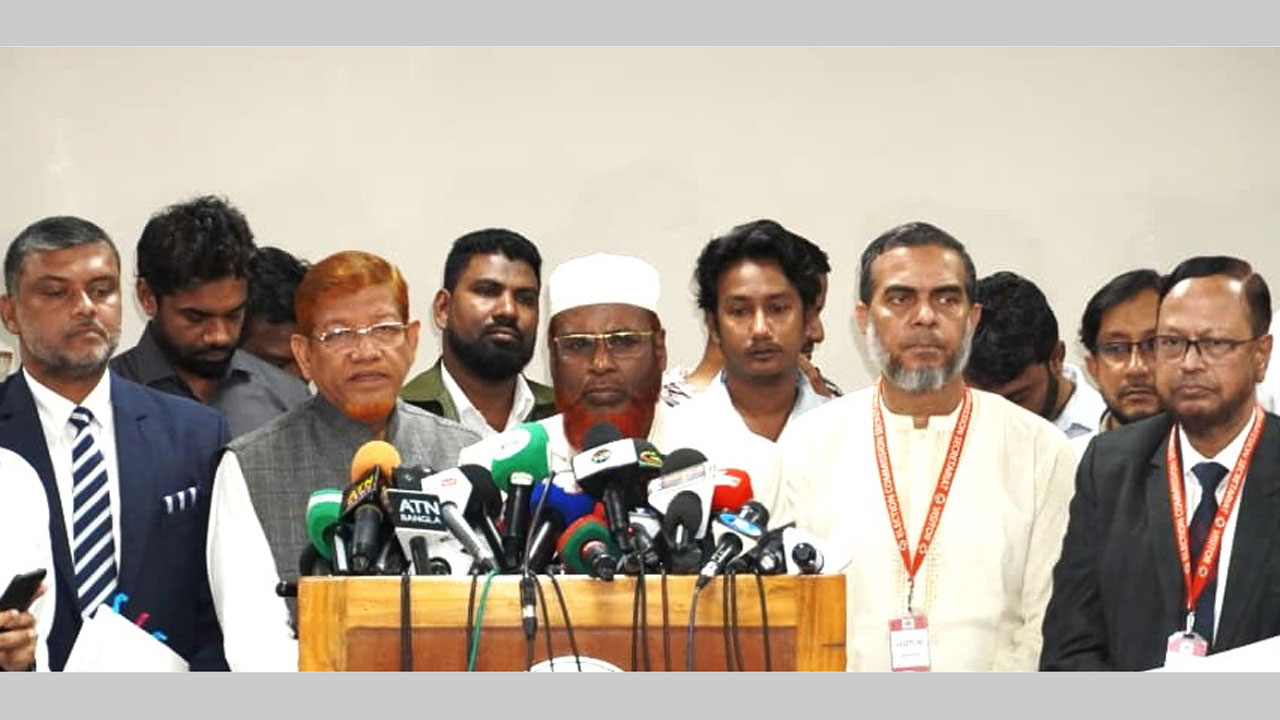 প্রধান নির্বাচন কমিশনারে সাথে বৈঠক শেষে সাংবাদিকদের সাথে কথা বলেন মিয়া গোলাম পরওয়ার