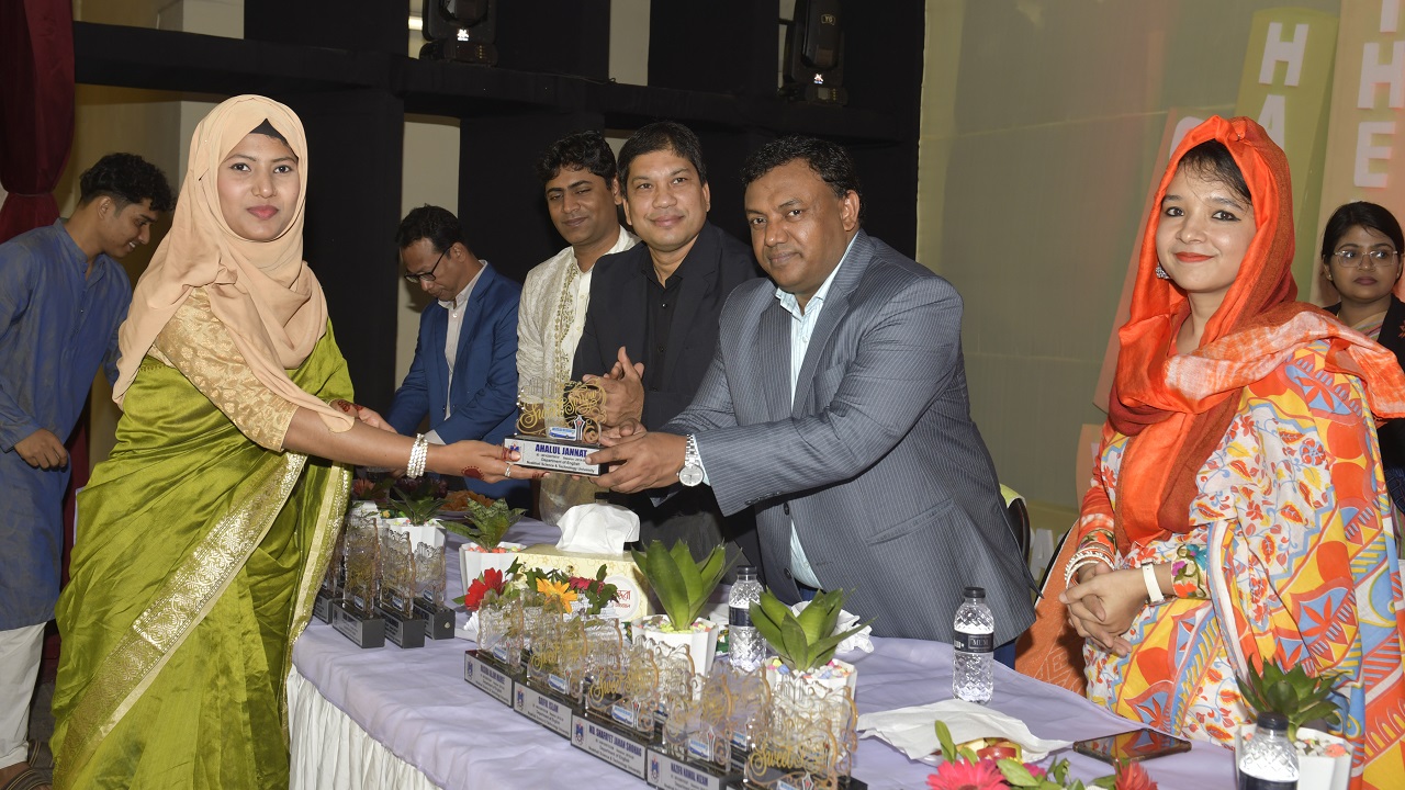 নোবিপ্রবিতে ইংরেজি বিভাগের ১০ম ব্যাচের ফেয়ারওয়েল