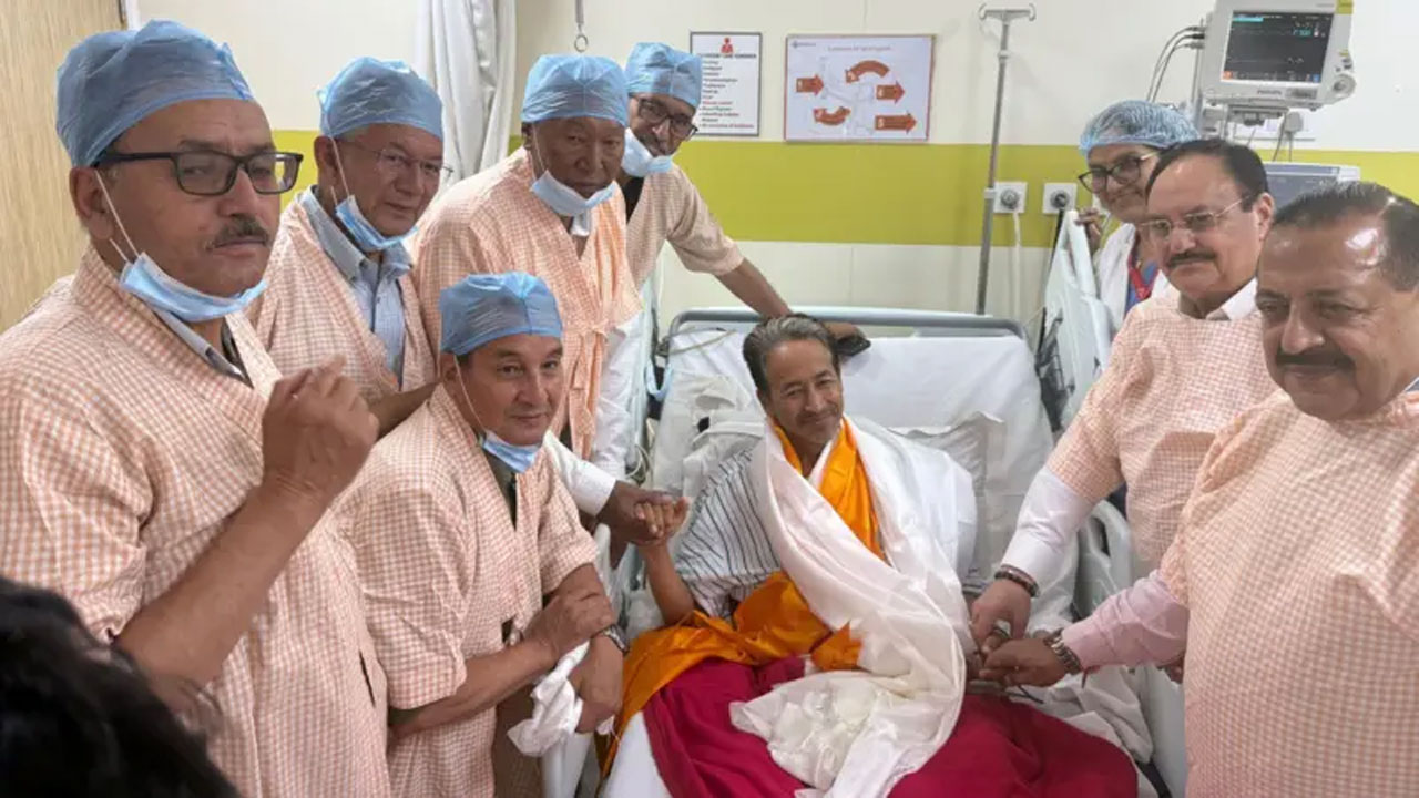 অনশন ভাঙার পেছনে যে কারণ রয়েছে তা ব্যাখ্যা করেছেন ওয়াংচুক