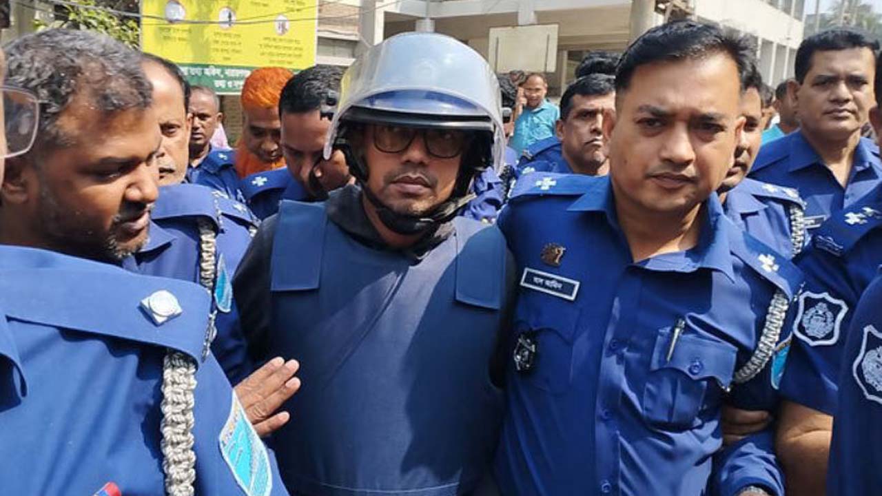 সাবেক ডাক, টেলিযোগাযোগ ও তথ্যপ্রযুক্তি প্রতিমন্ত্রী জুনাইদ আহমেদ পলক