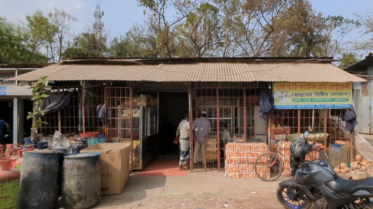 পিরোজপুরের বিভিন্ন বাজারে মনিটরিং চালায় ভ্রাম্যমাণ আদালত