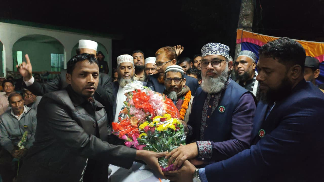 পিরোজপুর সদর উপজেলায় আয়োজিত উঠান বৈঠক