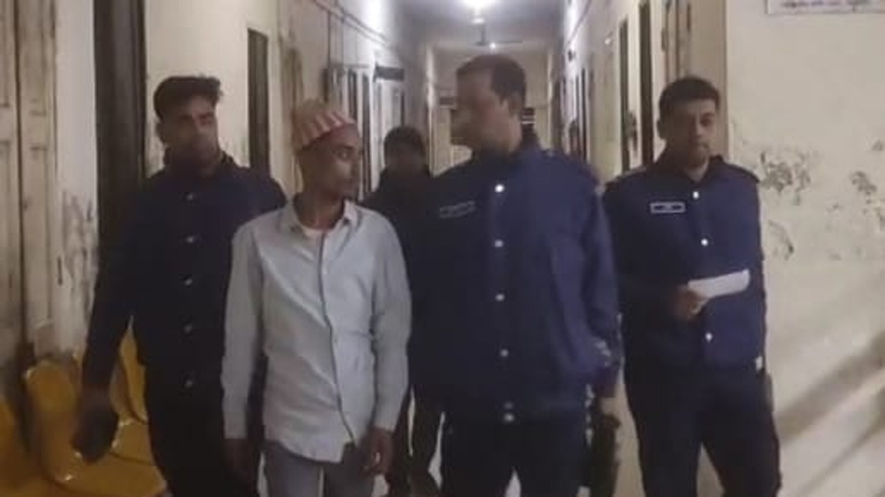 ঘাতককে গ্রেফতার করেছে পুলিশ