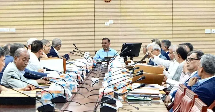 প্রধানমন্ত্রী তারেক রহমানের সভাপতিত্বে সচিবালয়ে এ বৈঠক অনুষ্ঠিত হয়