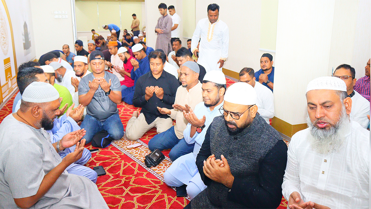 খালেদা জিয়ার সুস্থতা কামনায় মালয়েশিয়ায় দোয়া মোনাজাত