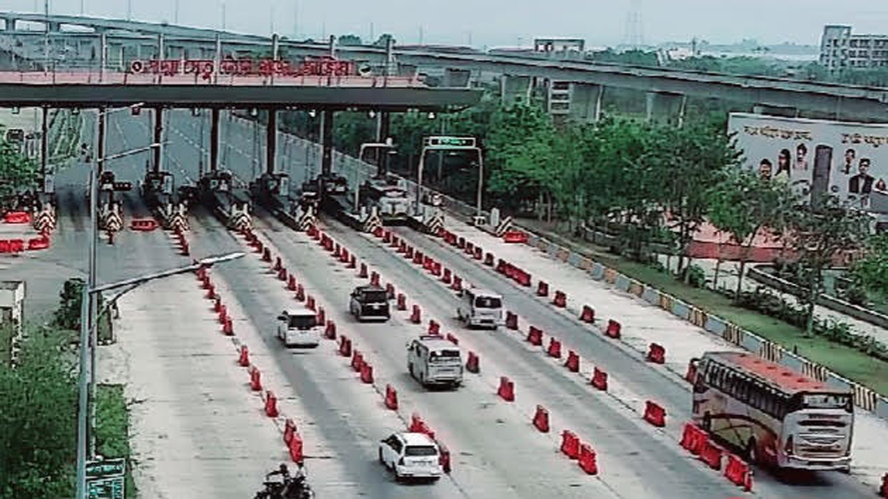 সোমবার বেলা ১১টায় জাজিরা প্রান্তে পদ্মাসেতুর টোল প্লাজা