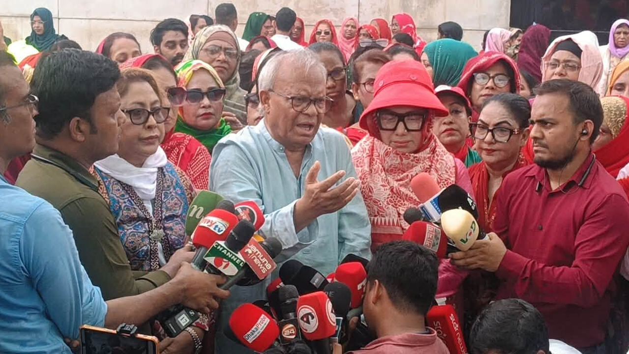 জাতীয়াবাদী মহিলা দলের ৪৮তম প্রতিষ্ঠাবার্ষিকী উপলক্ষে জিয়া উদ্যানে অ্যাডভোকেট রুহুল কবির রিজভী