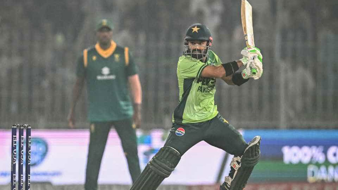 দক্ষিণ আফ্রিকার বিপক্ষে ২ বল হাতে রেখে জয় পাকিস্তানের