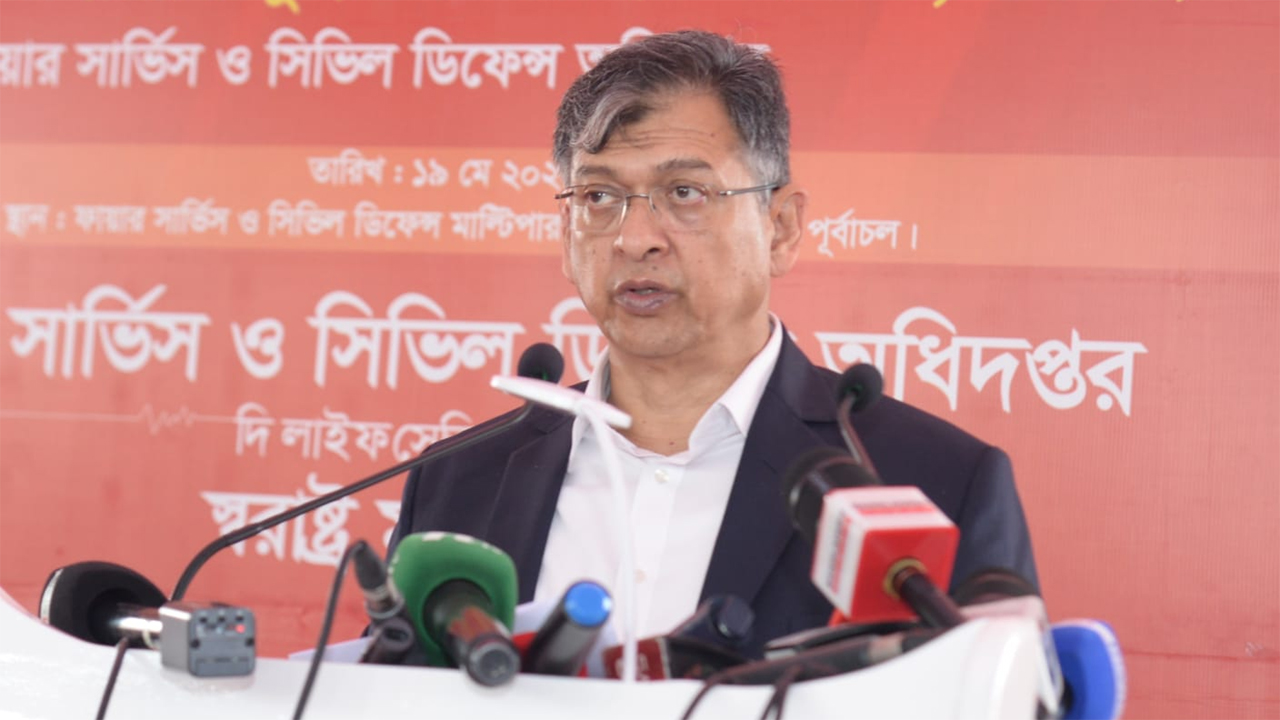 স্বরাষ্ট্রমন্ত্রী সালাহউদ্দিন আহমদ