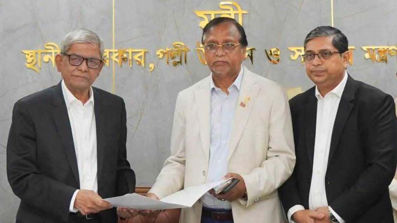 আনুষ্ঠানিকভাবে ডিএসসিসি প্রশাসক হিসেবে দায়িত্ব গ্রহণ করেছেন আবদুস সালাম