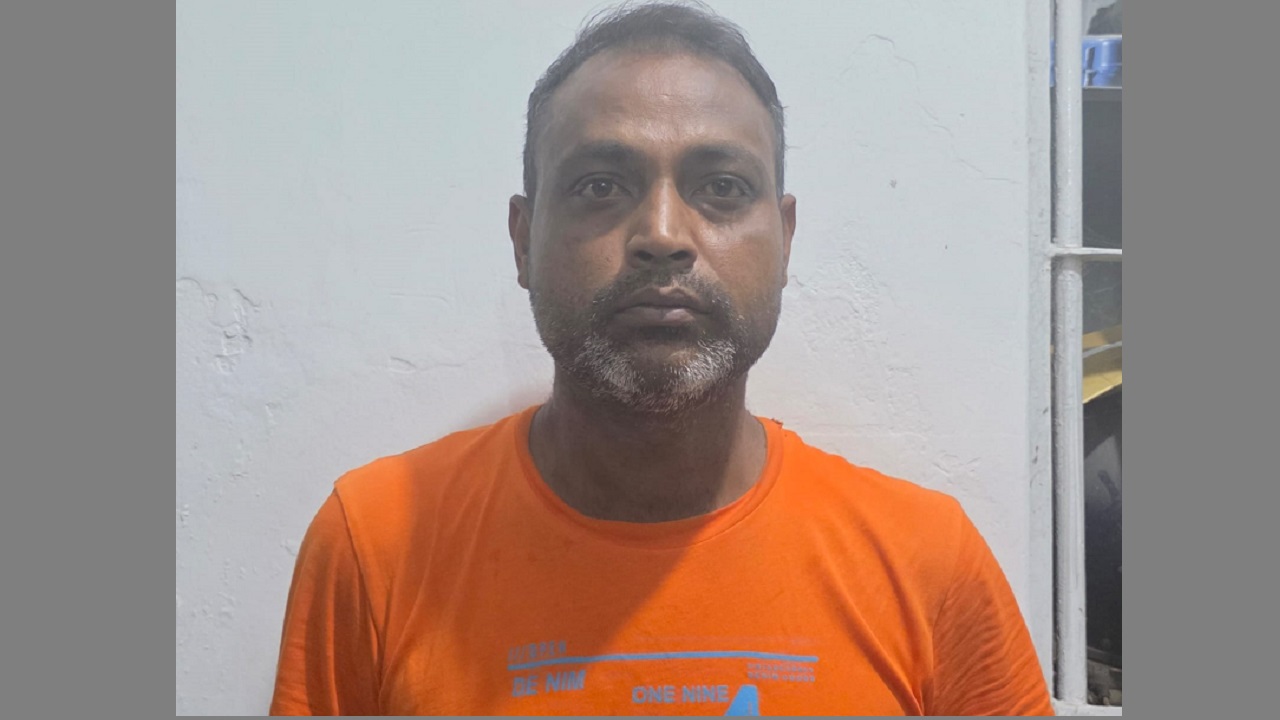 সাভারে বিশ্ববিদ্যালয় ছাত্রীকে ধর্ষণে অভিযুক্ত মিঠু বিশ্বাস গ্রেফতার