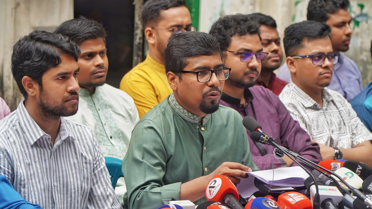জুলাই অভ্যুত্থানের দ্বিতীয় বর্ষপূর্তি উদযাপনে কর্মসূচি ঘোষণা করতে ছাত্রশিবিরের সংবাদ সম্মেলন