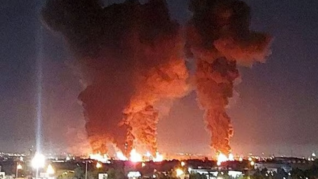 সৌদি আরবের পেট্রোকেমিক্যাল কমপ্লেক্সে আগুন